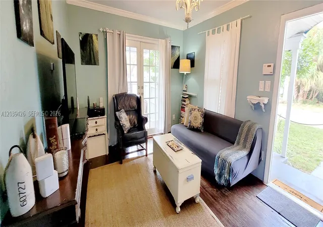 Photo 3 of Single family home for sale at 100 Ne 5th St, Fort Lauderdale, FL 33301 | MLS# A12039426 | Listing updated on 2026-09-11