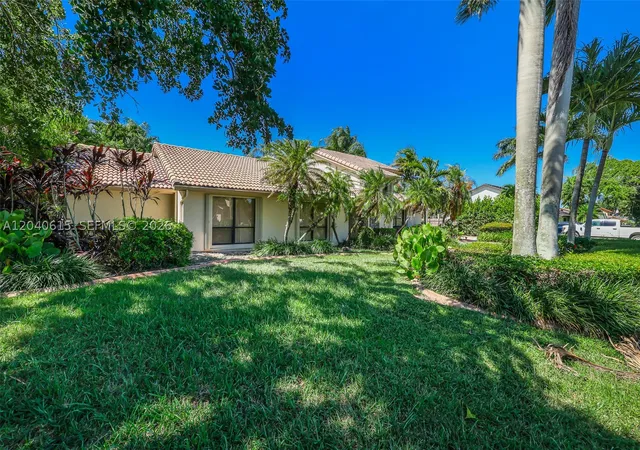Photo 3 of Single family home for sale at 14941 Sw 164Th Ter, Miami, FL 33187 | MLS# A12040615 | Listing updated on 2026-10-03