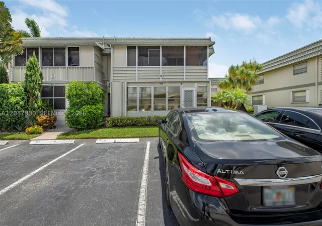 Photo 3 of Sale Pending at 712 Monaco O #712, Delray Beach, FL 33446 | MLS# A12037900 | Listing updated on 2026-09-04