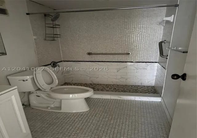 Photo 4 of Condo for sale at 1825 W 44Th Pl #707, Hialeah, FL 33012 | MLS# A12041067 | Listing updated on 2026-10-02