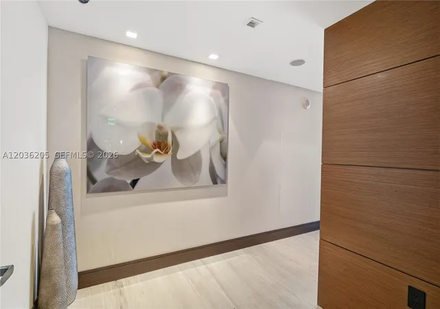 Photo 3 of Condo for sale at 465 Brickell Ave #2101, Miami, FL 33131 | MLS# A12036205 | Listing updated on 2026-09-10