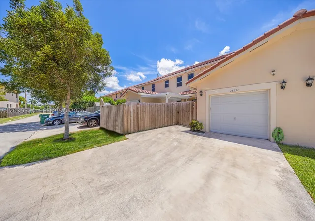 Photo 2 of Sale Pending at 24637 Sw 117th Ave, Homestead, FL 33032 | MLS# A12039544 | Listing updated on 2026-09-05