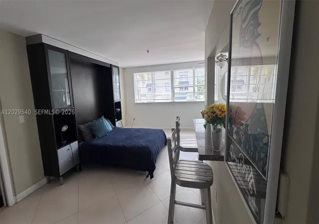 Listing Photo 5 - Condo for sale in building located at 865 Collins Ave, Miami Beach, FL 33139 - Unit #210