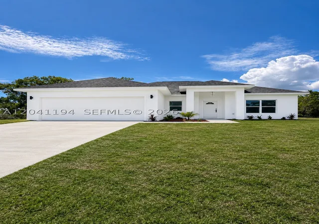 Photo 1 of Sale Pending at 271 Briar Ln, Lake Placid, FL 33852 | MLS# A12041194 | Listing updated on 2026-09-02