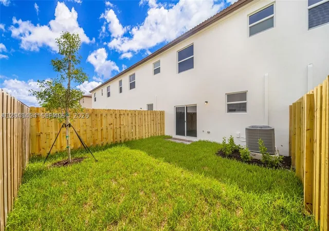 Photo 39 of Townhouse for sale at 12620 Nw 23Rd Pl, Miami, FL 33167 | MLS# A12041454 | Listing updated on 2026-09-10