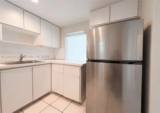 Photo 2 of Sale Pending at 200 Galen Dr #202, Key Biscayne, FL 33149 | MLS# A12041453 | Listing updated on 2026-10-02