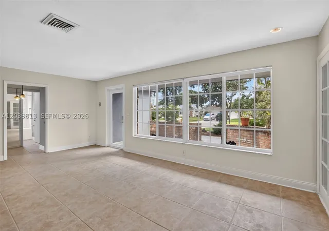 Photo 2 of Single family home for sale at 5511 Taylor St, Hollywood, FL 33021 | MLS# A12039813 | Listing updated on 2026-09-24