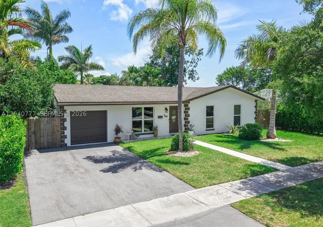 Photo 1 of Single family home for sale at 9241 Sw 183rd Ter, Palmetto Bay, FL 33157 | MLS# A12040777 | Listing updated on 2026-08-26