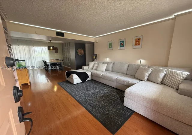 Listing Photo 1 - Condo for sale in building located at 17000 Nw 67Th Ave, Hialeah, FL 33015 - Unit #402