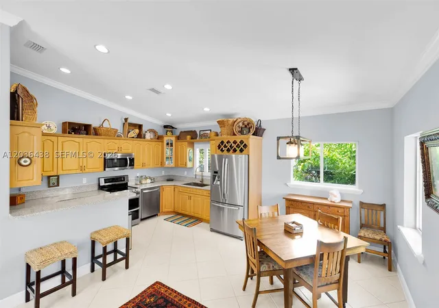 Photo 3 of Single family home for sale at 54 Tarpon Ave, Key Largo, FL 33037 | MLS# A12036438 | Listing updated on 2026-10-05