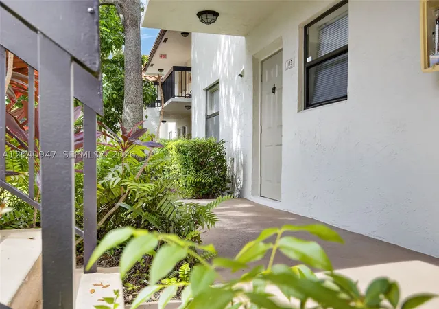 Listing Photo 2 - Condo for sale in building located at 15718 E Waterside Cir, Sunrise, FL 33326 - Unit #105