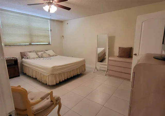 Photo 4 of Condo for sale at 900 Colony Point Cir #107, Pembroke Pines, FL 33026 | MLS# A12042083 | Listing updated on 2026-09-21
