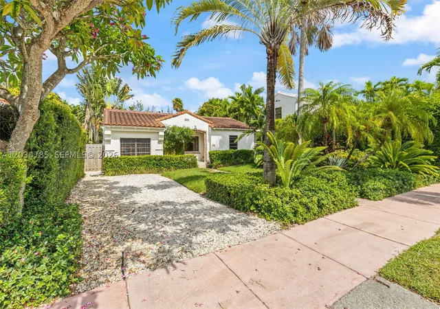 Photo 3 of Single family home for sale at 4531 Sheridan Ave, Miami Beach, FL 33140 | MLS# A12034785 | Listing updated on 2026-09-11