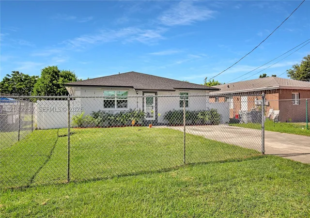 Photo 2 of Sale Pending at 11940 Sw 212th St, Miami, FL 33177 | MLS# A12042257 | Listing updated on 2026-09-01
