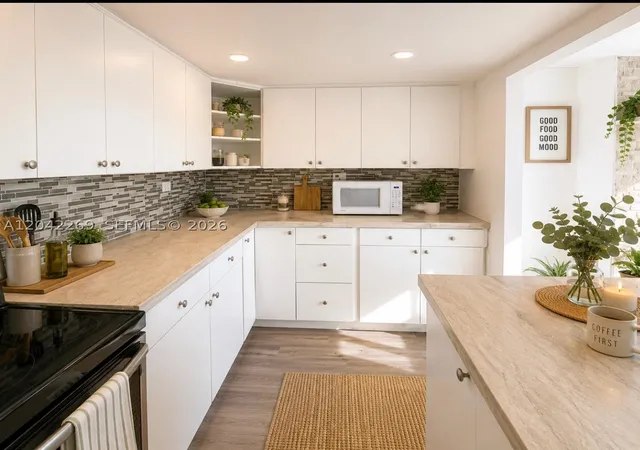 Photo 3 of Condo for sale at 7545 E Treasure Dr #9H, North Bay Village, FL 33141 | MLS# A12042269 | Listing updated on 2026-09-02