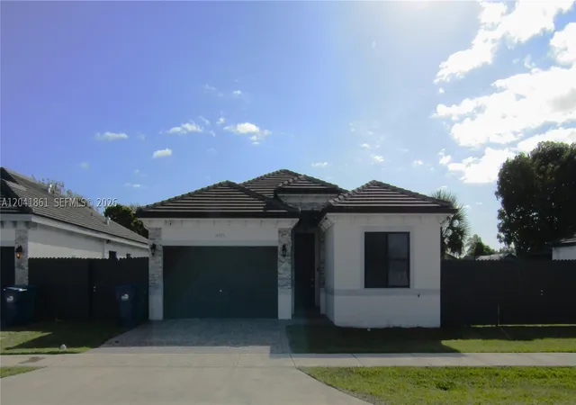 Photo 2 of Single family home for sale at 16825 Sw 109th Pl, Miami, FL 33157 | MLS# A12041861 | Listing updated on 2026-09-11