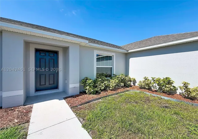 Photo 2 of Single family home for sale at 666 Sw Jeanne Ave, Port St Lucie, FL 34953 | MLS# A12042451 | Listing updated on 2026-09-10