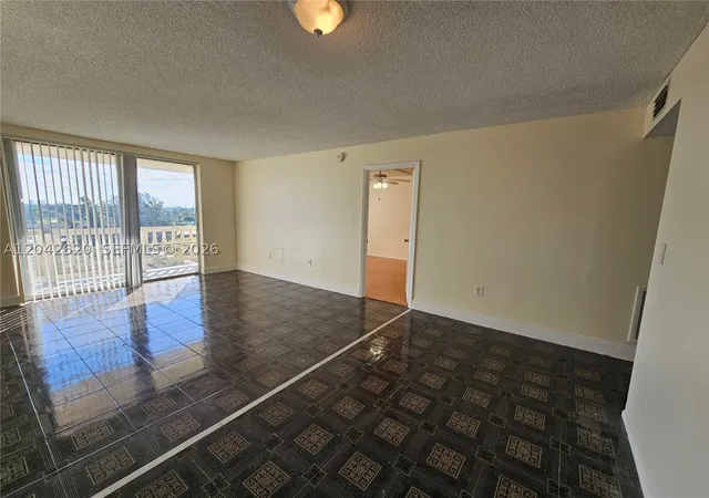 Listing Photo 2 - Condo for sale at Parkway Towers, Unit 704 15600 Nw 7Th Ave, Parkway Towers, Miami, FL 33169 | Built Year: 1972-1982