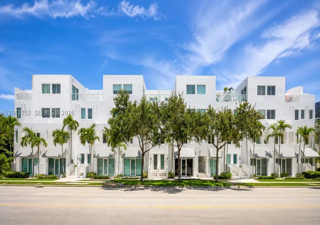 Photo 1 of Townhouse for sale at 710 Ne 3rd Ave, Fort Lauderdale, FL 33304 | MLS# A12042757 | Listing updated on 2026-09-18