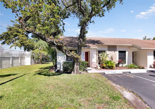 Photo 1 of Single family home for sale at 3064 S Oakland Forest Dr #1006, Oakland Park, FL 33309 | MLS# A12042780 | Listing updated on 2026-10-06