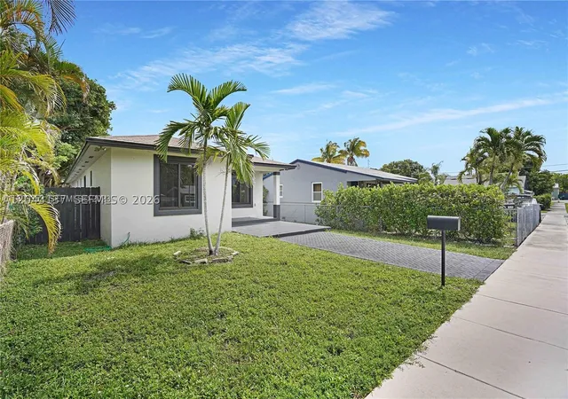 Photo 2 of Single family home for sale at 222 Sw 3rd Ter, Dania, FL 33004 | MLS# A12043137 | Listing updated on 2026-09-25