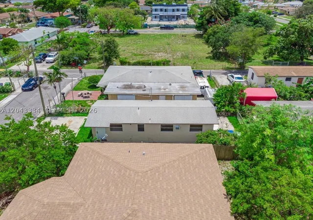 Photo 1 of Single family home for sale at 805 Nw 3rd Ter, Hallandale Beach, FL 33009 | MLS# A12043334 | Listing updated on 2026-09-16