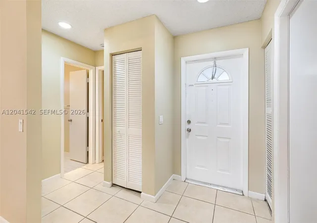 Photo 3 of Single family home for sale at 1513 Garden Rd, Weston, FL 33326 | MLS# A12041542 | Listing updated on 2026-09-08
