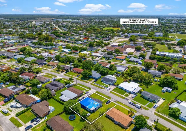 Photo 12 of Single family home for sale at 14125 Sw 109Th Pl, Miami, FL 33176 | MLS# A12043609 | Listing updated on 2026-10-01