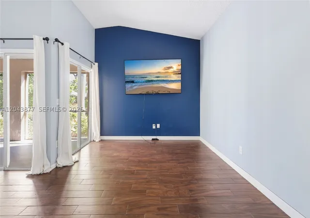 Photo 3 of Single family home for sale at 1855 Se 6Th Ct, Homestead, FL 33033 | MLS# A12043877 | Listing updated on 2026-10-06