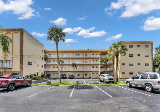Condo for sale at 3940 Nw 42Nd Ave #122, Lauderdale Lakes, FL 33319 | MLS# A12044051 | Listing updated on 2026-10-01