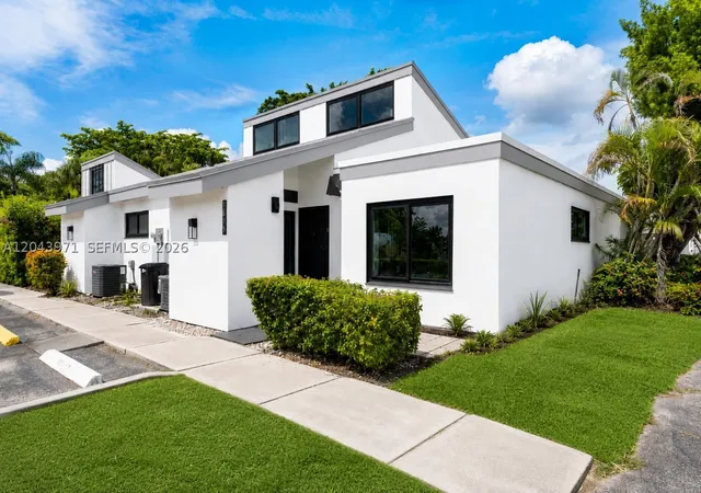 Single family home for sale at 1709 Nw 72Nd Ave #66, Plantation, FL 33313 | MLS# A12043971