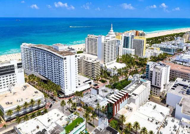 Photo 4 of Condo for sale at 1623 Collins Ave #415, Miami Beach, FL 33139 | MLS# A12043906 | Listing updated on 2026-09-20