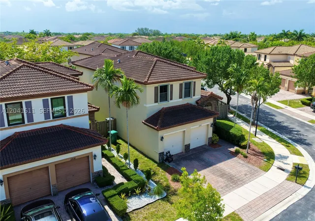 Photo 3 of Single family home for sale at 22732 Sw 92nd Pl, Cutler Bay, FL 33190 | MLS# A12041611 | Listing updated on 2026-09-13