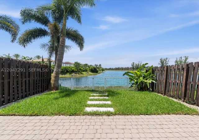 Photo 3 of Sale Pending at 11628 Nw 87th Ln #11628, Doral, FL 33178 | MLS# A12043291 | Listing updated on 2026-09-12