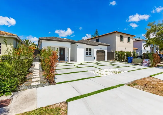 Photo 2 of Sale Pending at 6939 Sw 158th Ave, Miami, FL 33193 | MLS# A12044475 | Listing updated on 2026-08-29