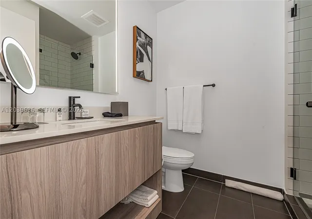 Photo 4 of Condo for sale at 398 Ne 5Th St #2904, Miami, FL 33132 | MLS# A12039636 | Listing updated on 2026-09-10