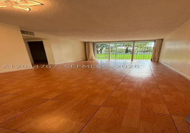 Photo 3 of Condo for sale at 110 Fontainebleau Blvd #101, Miami, FL 33172 | MLS# A12044767 | Listing updated on 2026-10-01