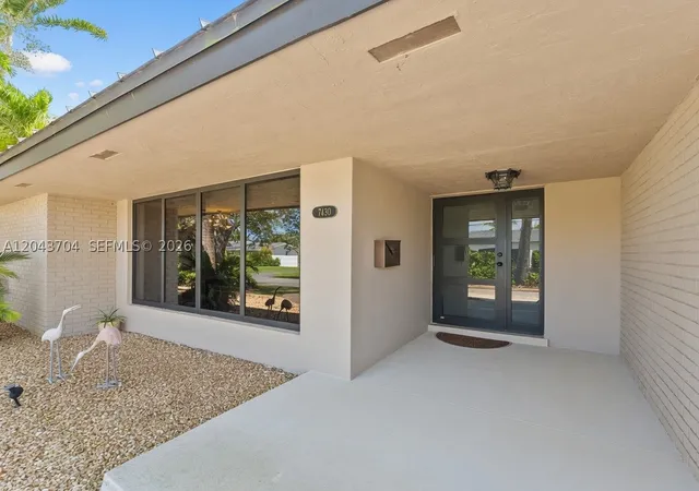 Photo 3 of Single family home for sale at 7430 Sw 142nd Ter, Palmetto Bay, FL 33158 | MLS# A12043704 | Listing updated on 2026-09-23