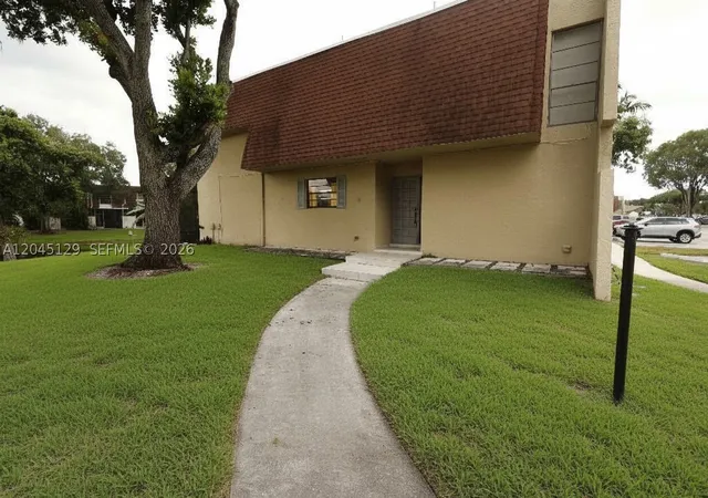 Photo 3 of Condo for sale at 8985 Palm Tree Ln #8985, Pembroke Pines, FL 33024 | MLS# A12045129 | Listing updated on 2026-09-07
