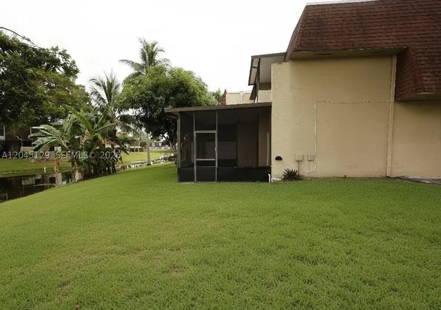Photo 3 of Condo for sale at 8985 Palm Tree Ln #8985, Pembroke Pines, FL 33024 | MLS# A12045129 | Listing updated on 2026-09-07
