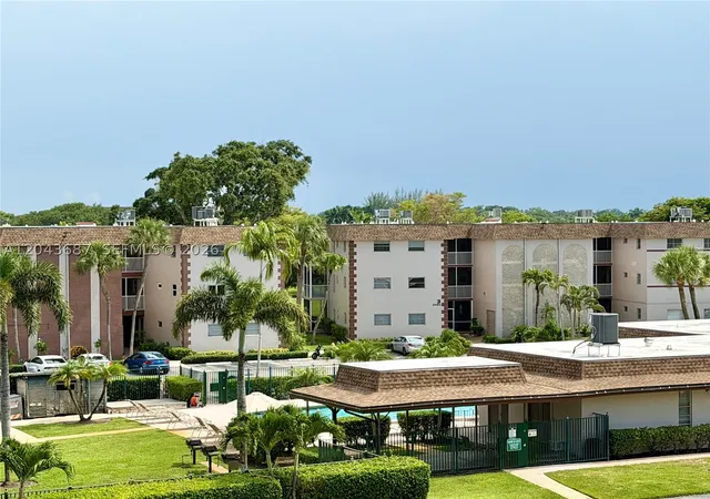 Photo 3 of Condo for sale at 8101 Sw 24th Ct #405, Davie, FL 33324 | MLS# A12043687 | Listing updated on 2026-09-10