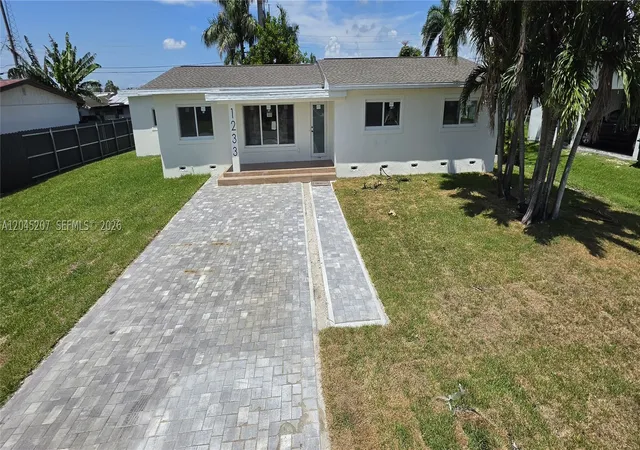 Photo 1 of Single family home for sale at 1233 Sw Avenue C Pl, Belle Glade, FL 33430 | MLS# A12045207 | Listing updated on 2026-09-04