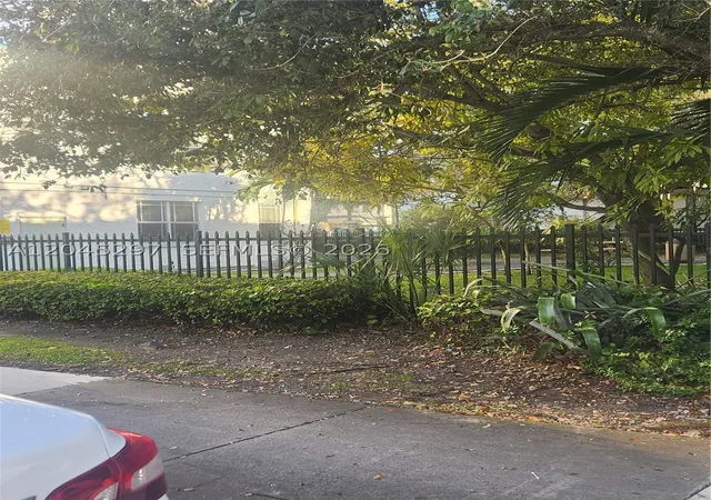 Photo 3 of Land for sale at 412 Nw 4Th St, Miami, FL 33130 | MLS# A12045297 | Listing updated on 2026-09-04