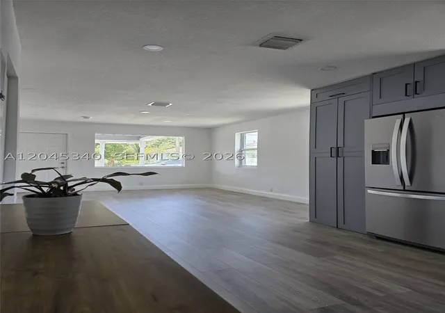 Photo 3 of Single family home for sale at 719 21st St, West Palm Beach, FL 33407 | MLS# A12045340 | Listing updated on 2026-08-28