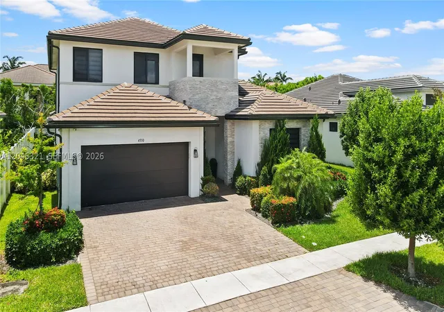 Photo 3 of Single family home for sale at 4550 Sw 178th Ave, Miramar, FL 33029 | MLS# A12045321 | Listing updated on 2026-09-06