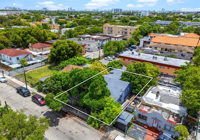 Photo 3 of Sale Pending at 210 Sw 13th Ave, Miami, FL 33135 | MLS# A12045537 | Listing updated on 2026-08-28
