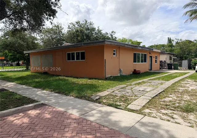 Photo 3 of Sale Pending at 13105 Nw 12th Ave, North Miami, FL 33168 | MLS# A12043869 | Listing updated on 2026-09-10