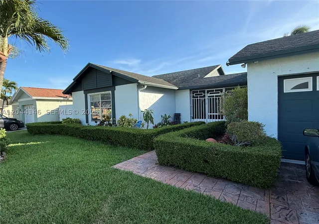 Photo 2 of Single family home for sale at 15622 Sw 142nd Ct, Miami, FL 33177 | MLS# A12044146 | Listing updated on 2026-08-30