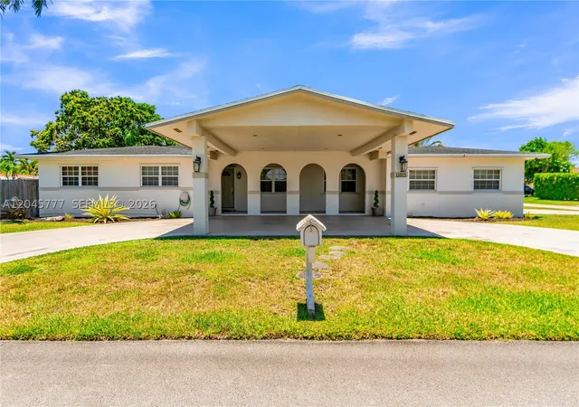 12805 SW 193rd Ter