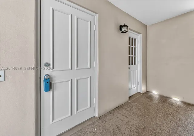 Listing Photo 5 - Condo for sale in building located at 9101 W Sample Rd, Coral Springs, FL 33065 - Unit #306